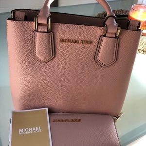 Michael Kors set purse and wallet
